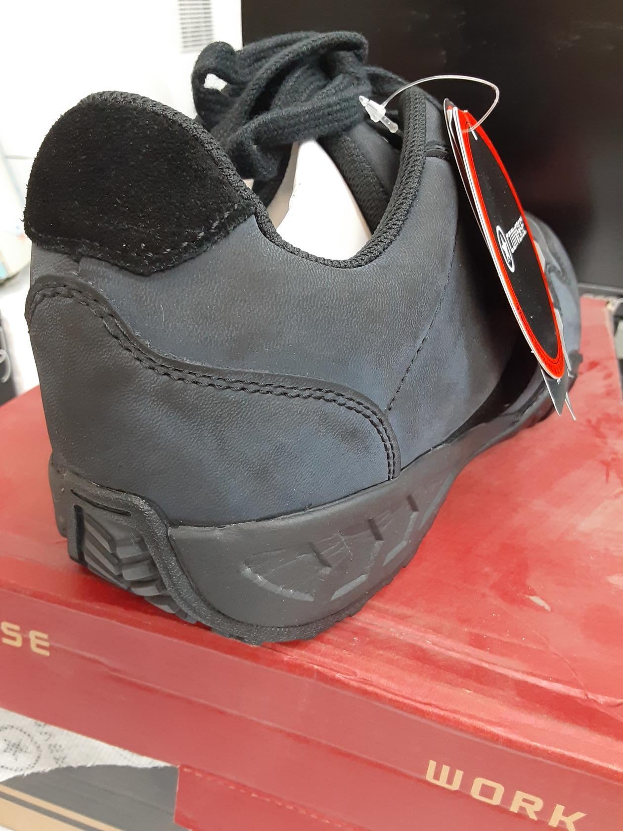 Converse Work Low Profile Euro Casual, Black, C946, Size 9.5 Medium Men Soft Toe