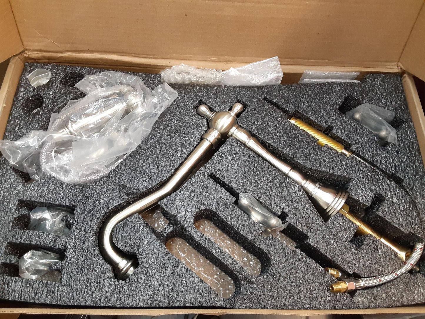 Symmons Carrington 2-Handle Kitchen Faucet with Side Handspray *Open Box*