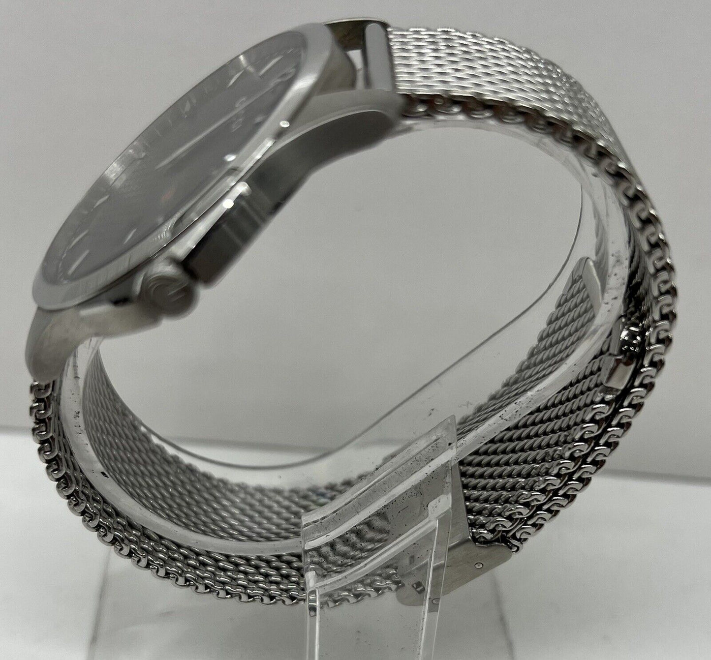 Gucci G-Timeless 40mm Steel Mesh Bracelet Black Dial Quartz Mens Watch YA126308