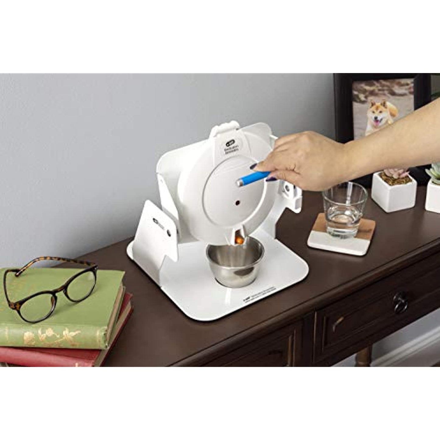 e-Pill Station – Locked Automatic Pill Dispenser with Tipper Base - White Lid