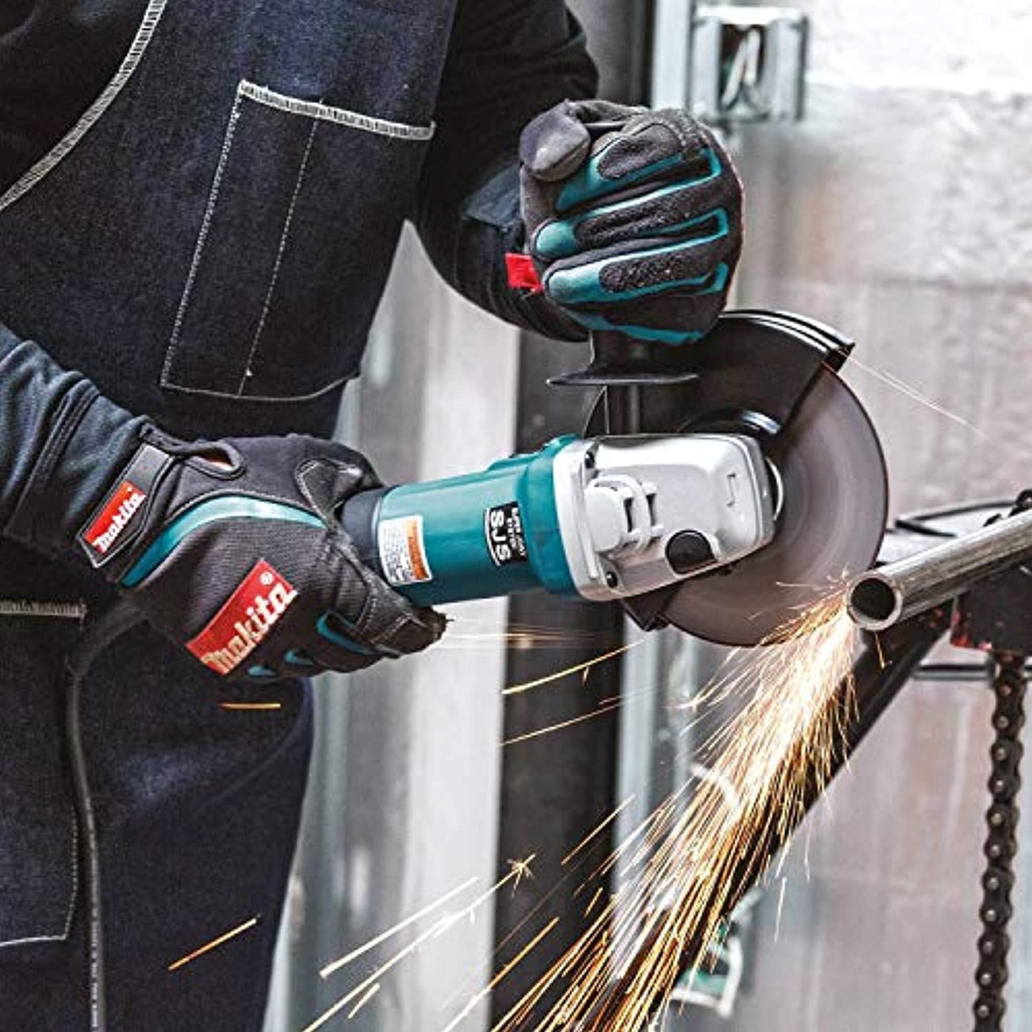 Makita 9566CV 6" SJS™ High-Power Cut-Off/Angle Grinder EUROPEAN PLUG 220-240V