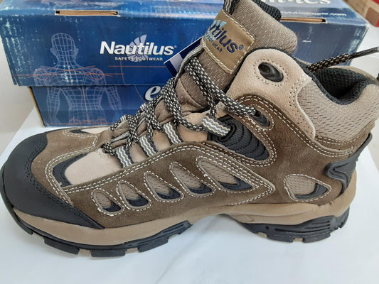 Nautilus Safety Footwear STEEL TOE, N9171, Size 7 Medium Women