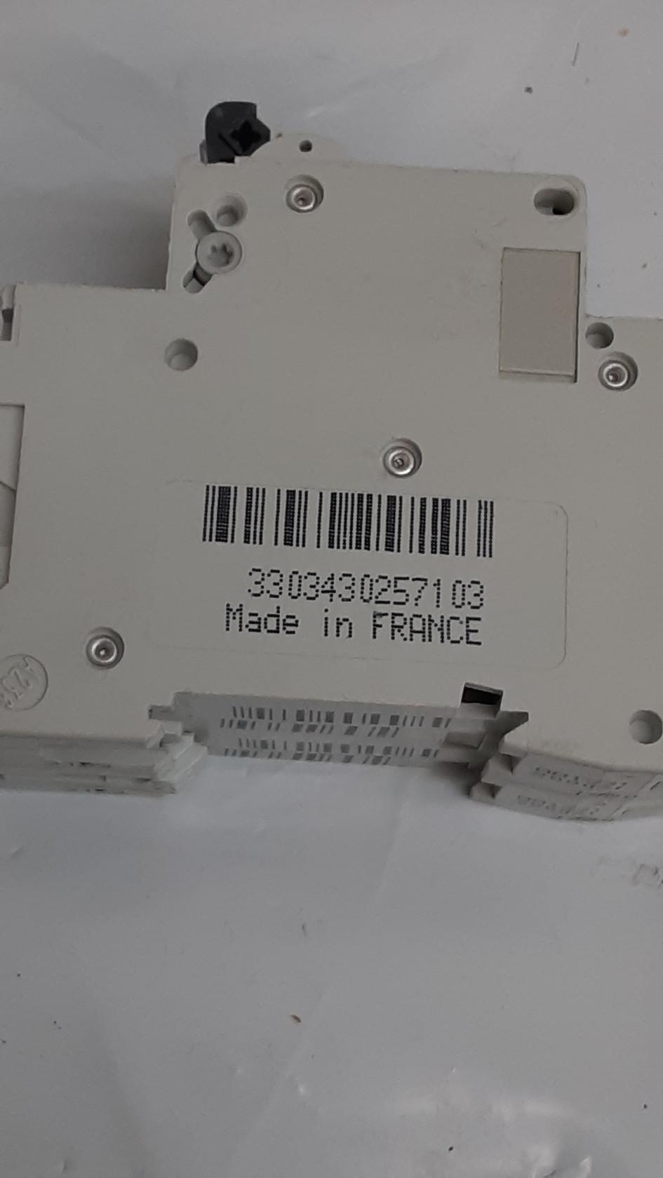 Schneider Electric CB12, C60HD, D2 (415V 10000A) Made in France