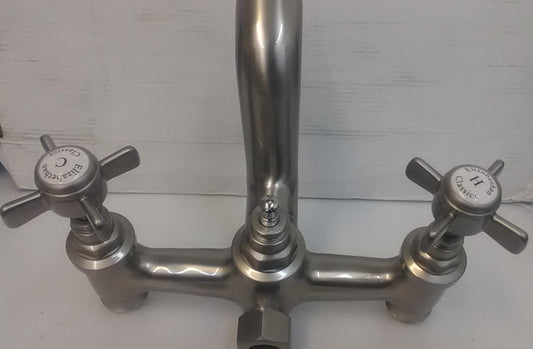 EC 3V10SN TUB FILLER W/CROSS HDL SN